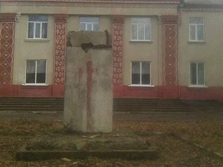 Последний памятник Ленину снесли в Винницкой области