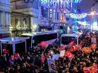 Амстердам закликав голландців до обережності в Туреччині