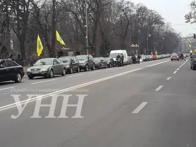 Активісти в Києві вимагають легалізації автомобілів з європейськими номерами