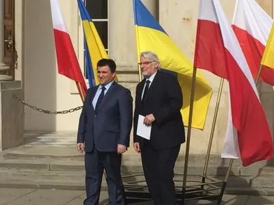 Голови МЗС України і Польщі обговорили питання російської агресії