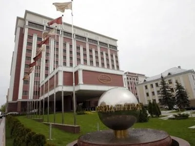 Заседание трехсторонней контактной группы началось в Минске