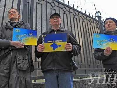 Під Генконсульством РФ в Одесі розпочались акції на підтримку українського Криму