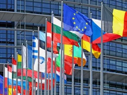 ЄП ухвалив резолюцію з підтримкою політики санкцій щодо РФ за Крим