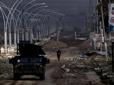 Иракские силы пытаются окружить Старый город в Мосуле