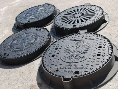 Правоохоронці Тернополя виявили в автомобілі 10 каналізаційних люків
