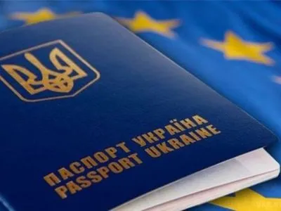 У МЗС сподіваються, що влітку українці зможуть їздити в Європу без віз