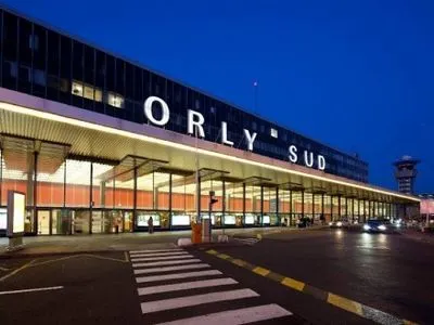 Південний термінал аеропорту "Орлі" відновив роботу