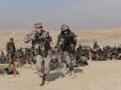Афганські солдати відкрили вогонь по американських на базі НАТО, трьох поранено