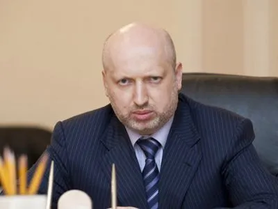 А.Турчинов поручил СБУ разобраться с вероятной поездкой украинских политиков в Крым