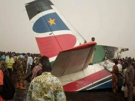 Літак з 44 пасажирами розбився у Південному Судані