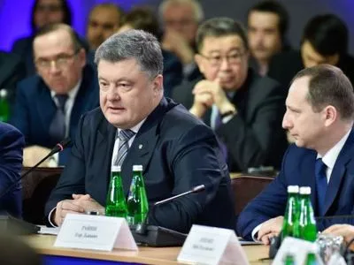 Президент назвав блокаду Донбасу спецоперацією з виштовхування території в Росію