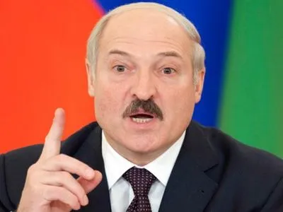 О.Лукашенко: від декрету про "дармоїдство" не відступлюся