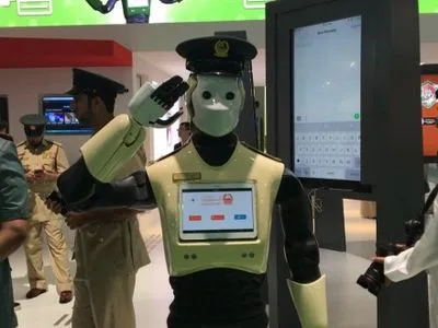 В мае в Дубае начнут патрулировать первые роботы-полицейские