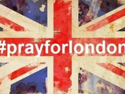 В тренды Twitter вышел хэштег #PrayforLondon
