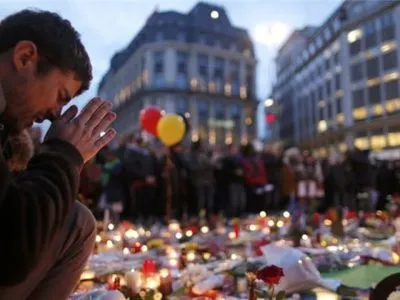 Год после крупнейшего теракта в Бельгии - фоторепортаж