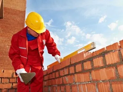 В течение первых месяцев 2017 г. в Украине выполнили строительных работ на сумму более 8 млрд грн