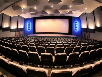 Киевсовет выделил 30 млн грн на модернизацию коммунальных кинотеатров