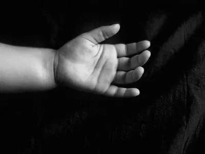 Тіло мертвого немовляти виявили на Житомирщині