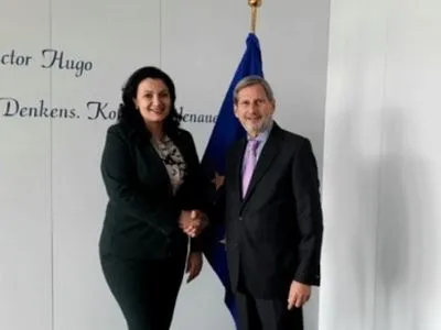 І.Климпуш-Цинцадзе у Брюсселі поінформувала комісара ЄС про загострення на Донбасі