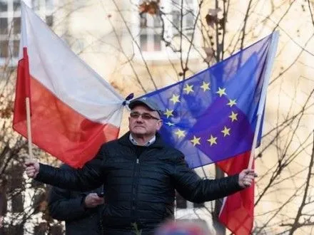 Демонстрации в поддержку проевропейского курса прошли в Польше