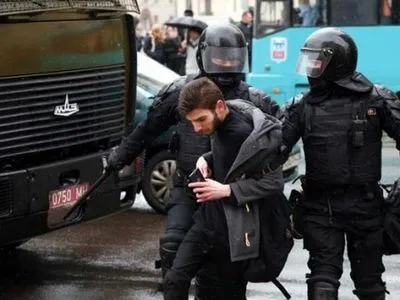 В Беларуси не видят ничего "неевропейского" в действиях своих правоохранителей