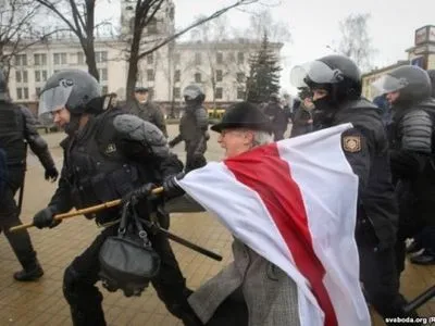 У Бобруйську затримали більше 15 учасників акції протесту, троє з них - журналісти