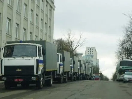 Автозаки почали стягувати у центр Мінська - журналіст