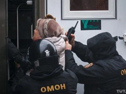В США и ЕС осудили задержания активистов в Минске