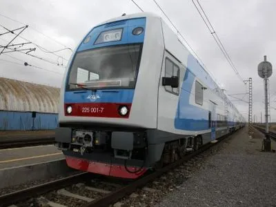Поезд сбил мужчину в Запорожье
