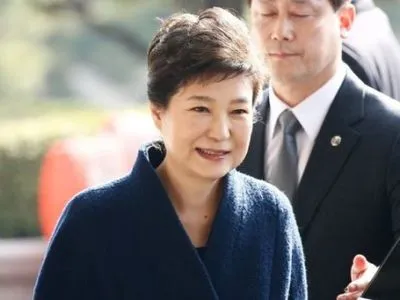 Прокуратура Південної Кореї вимагає арешту екс-президента Пак Кін Хе