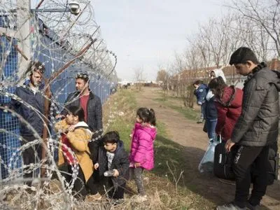 Угорщина утримуватиме біженців у таборах на кордоні