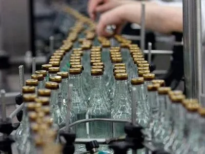 Нардеп: єдиний шлях для легального виробника алкоголю - це їхати геть з України