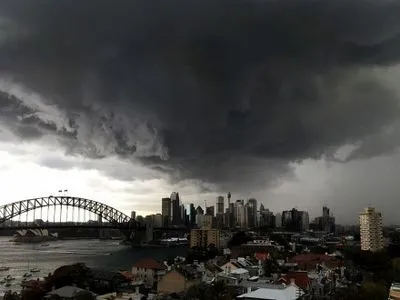 Самый мощный за шесть лет циклон всколыхнул Австралию