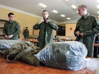 Почти пять тысяч крымчан призовут в российскую армию в 2017 году