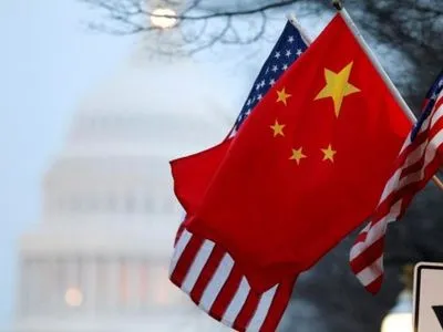 Китай будет решать торговые недоразумении с США путем диалога