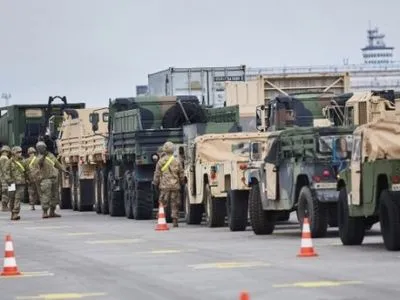 Американські військові і техніка прибули до Польщі