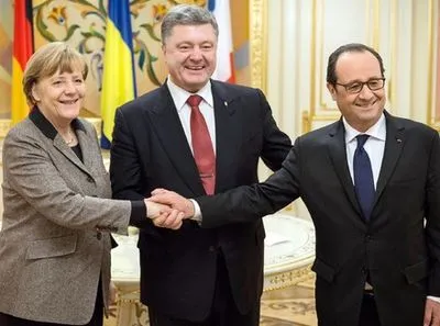 П.Порошенко і лідери ФРН та Франції підтвердили важливість роботи з імплементації мінських угод (доповнено)