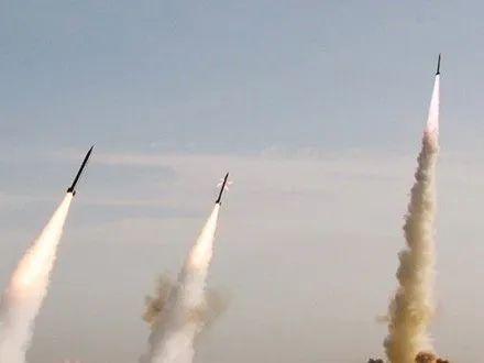 КНДР запустила чергову  балістичну ракету в бік Японського моря
