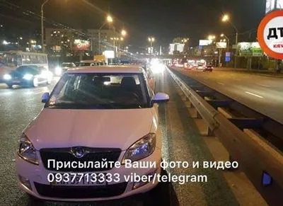 Масштабна ДТП в Києві: автомобіль збив пішохода
