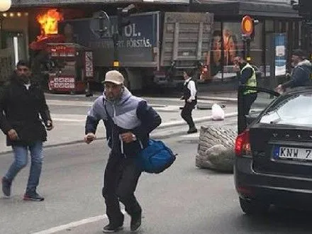 Улица в Стокгольме, где грузовик сбил людей, пешеходная - Л.Кожара