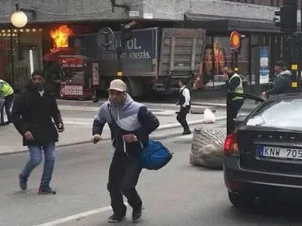 У Стокгольмі вантажівка в'їхала в натовп, є загиблі - ЗМІ