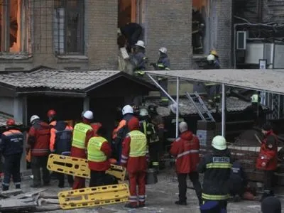 Трехэтажный дом обрушился в Польше, есть жертвы