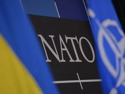 П.Порошенко утвердил программу сотрудничества с НАТО на 2017 год