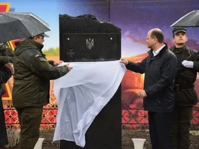 Мемориал в честь погибших нацгвардейцев открыли в Николаеве