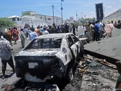 Щонайменше 13 осіб загинуло внаслідок вибуху в Сомалі