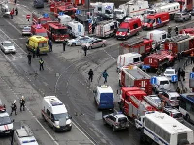 В результате взрыва в петербургском метро пострадало 102 человека