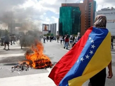 При разгоне протестов против президента Венесуэлы Н.Мадуро пострадали 200 человек