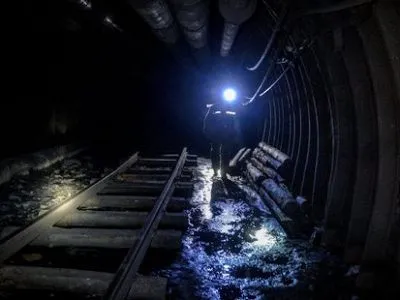 В.Гройсман предложил временно ввести мораторий на банкротство украинских шахт