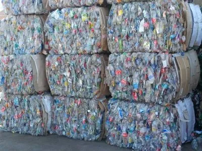 Система сбора пластиковых бутылок может появиться и в Украине