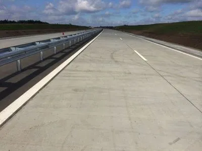 Профильные ученые убеждены, что Украина должна перейти на строительство бетонных дорог вместо асфальтных